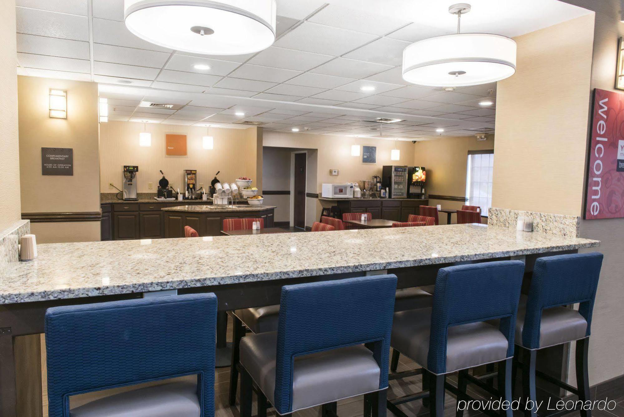 Comfort Suites Springfield Exterior photo